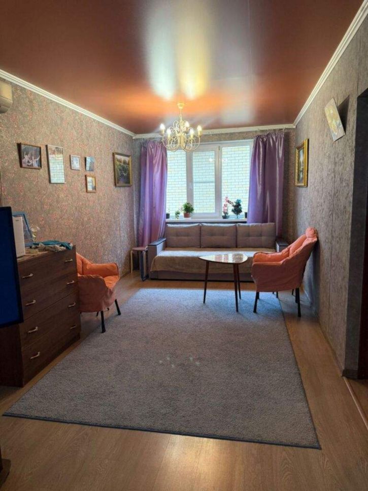 3-комн квартира Алмазная улица, д.34