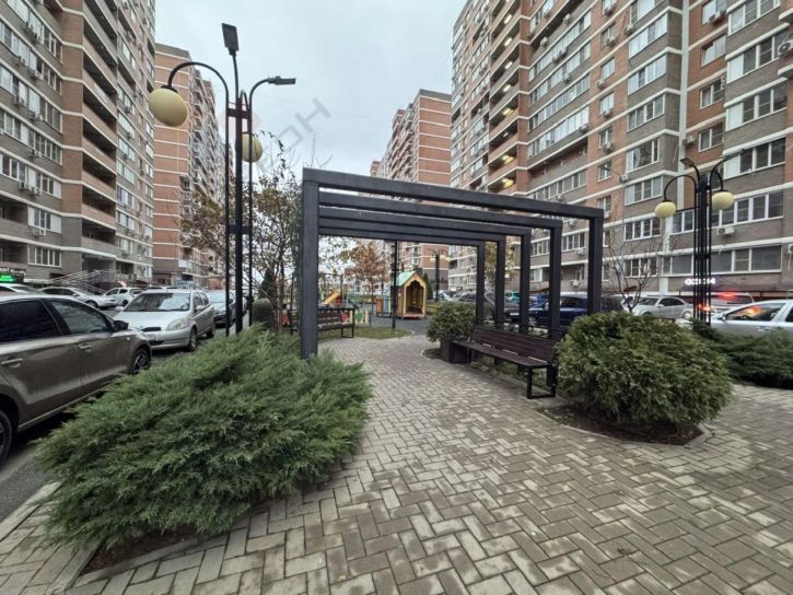 1-комн квартира Заполярная ул, 37к4