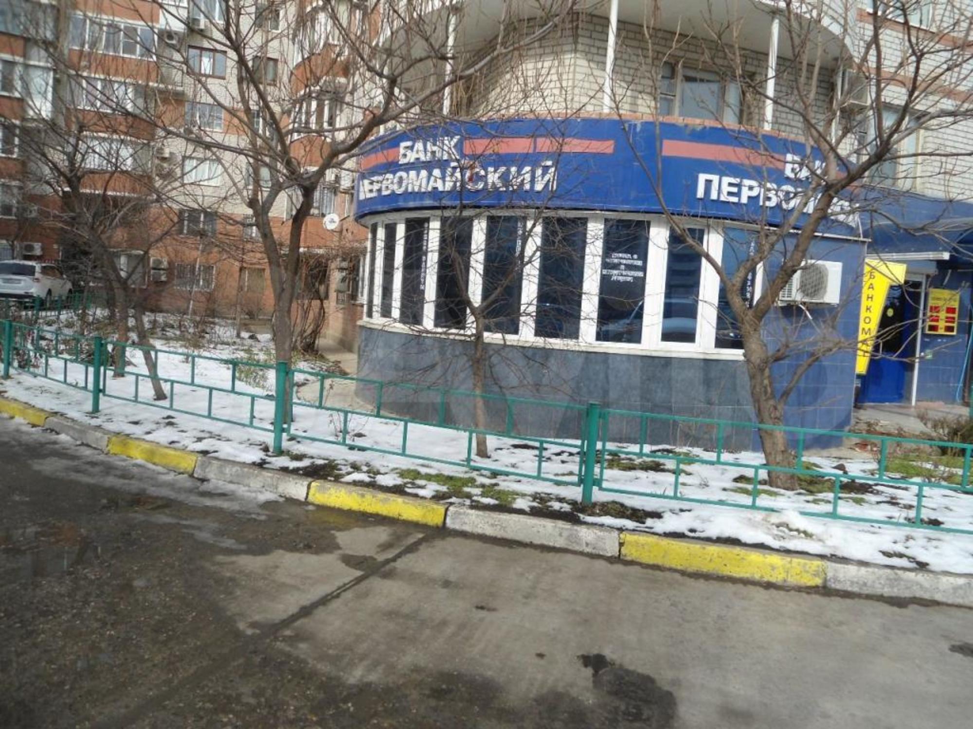 Купить комнату за 2 400 000 рублей на Чекистов пр-кт, 33