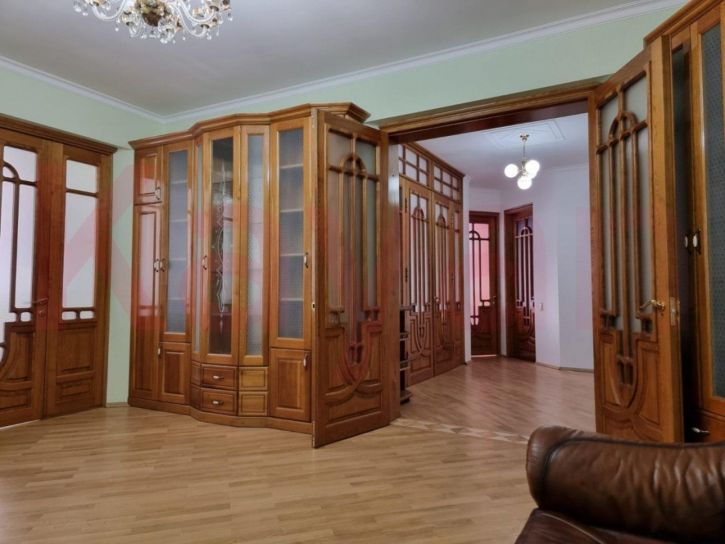 2-комн квартира Старокубанская ул.