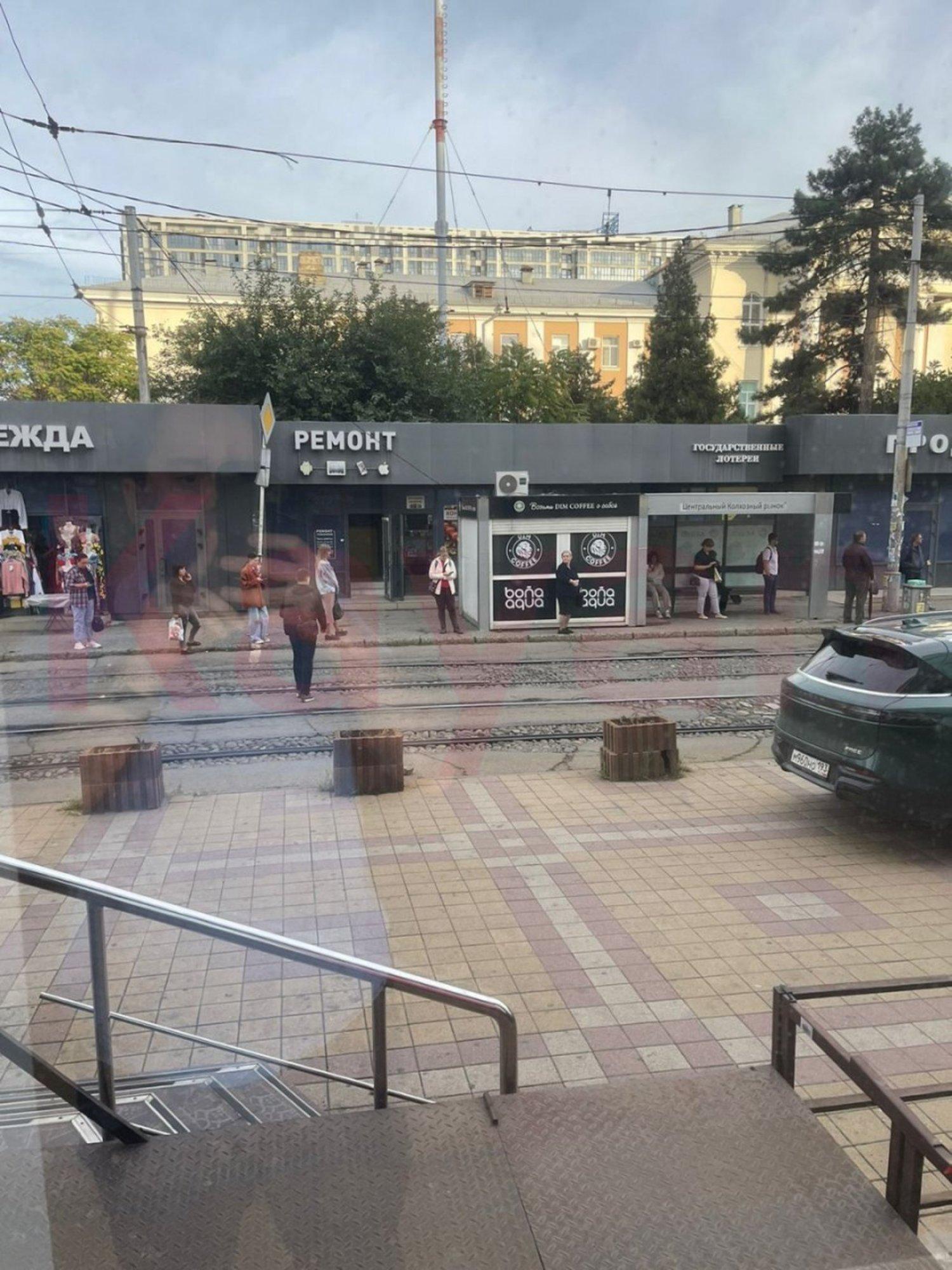 Сдать торговое помещение за 280 000 рублей на Кирова ул.