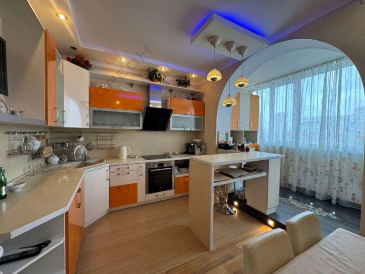 2-комн квартира Монтажников ул, 10/1
