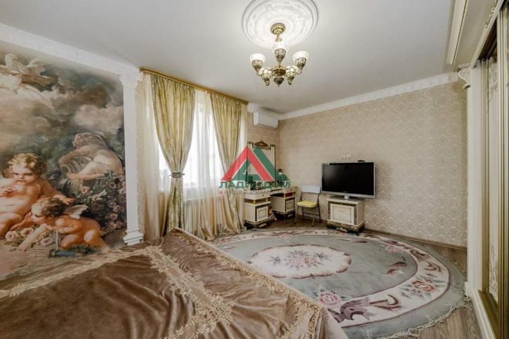 Коттедж/дом Яблоневая улица, д.276