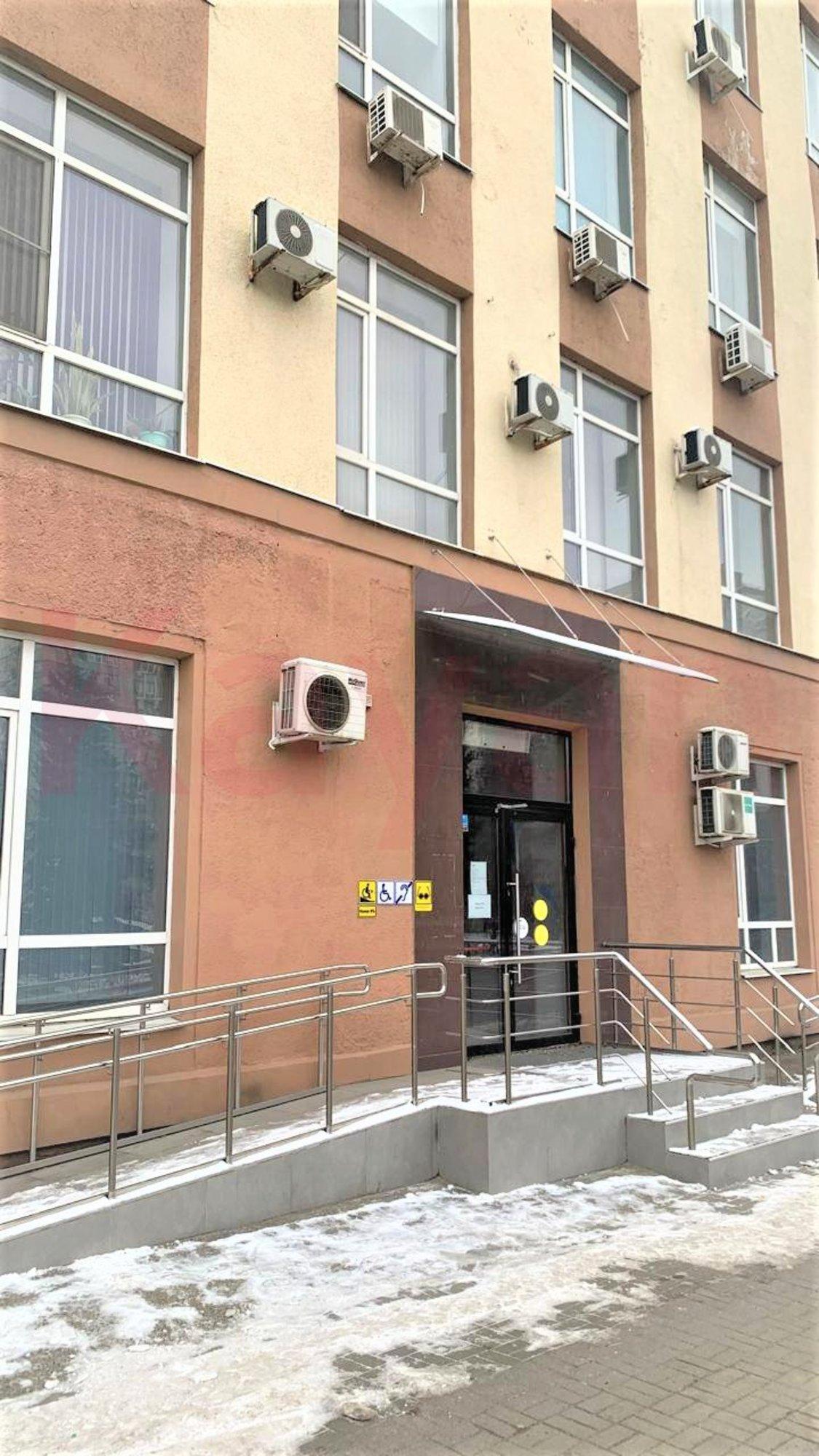 Сдать офис, помещение под офис за 377 300 рублей на Старокубанская ул.