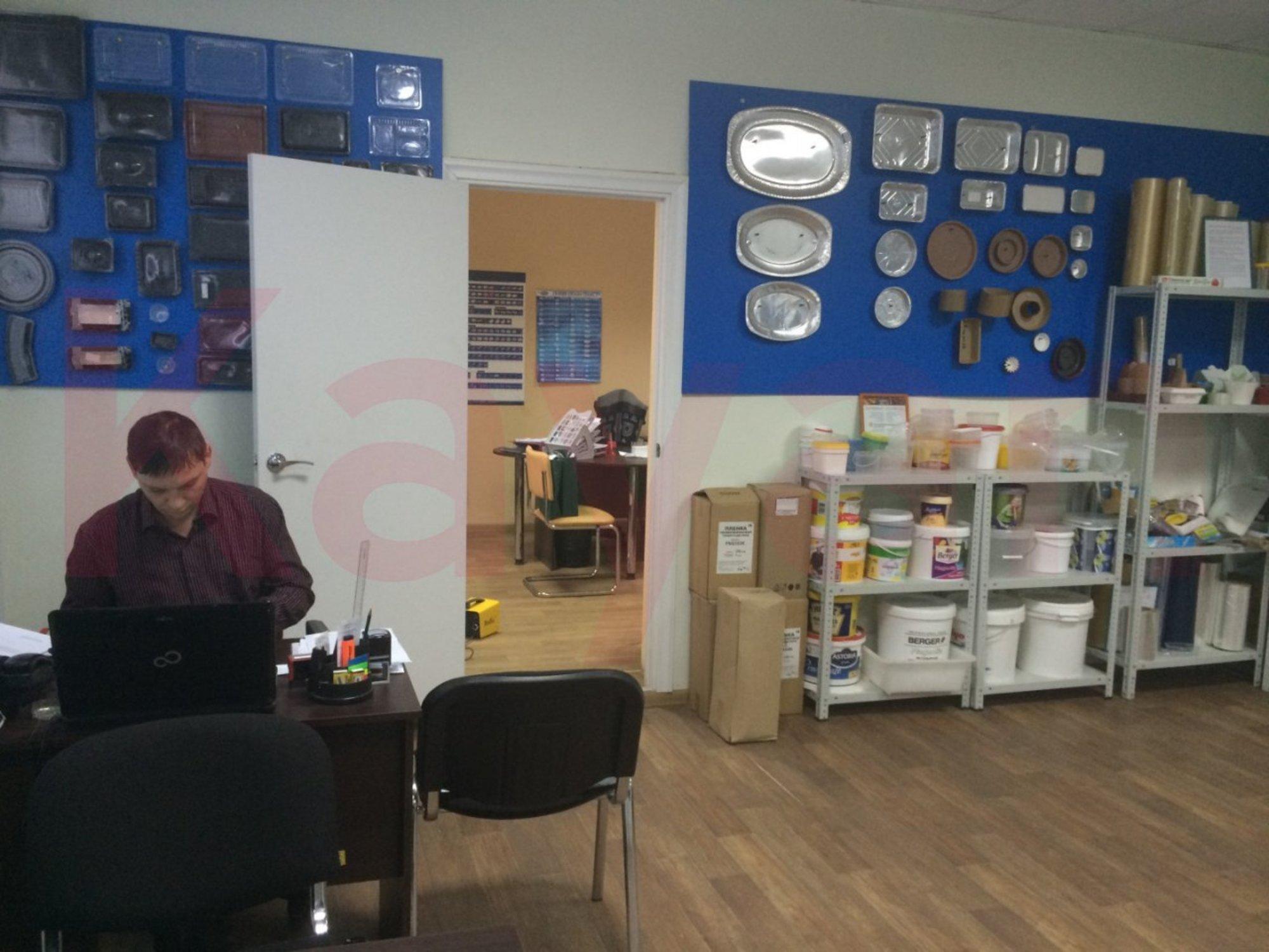 Купить складское помещение за 185 000 000 рублей на Мачуги ул.