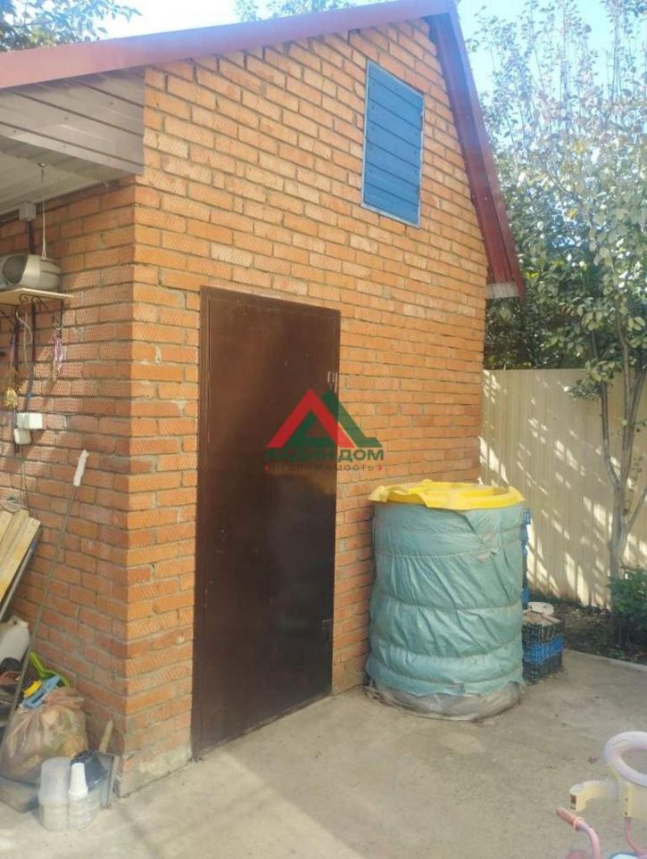 Коттедж/дом Малиновая улица, д.353