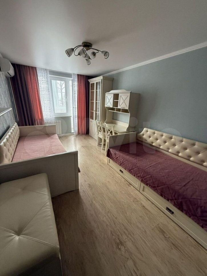 3-комн квартира Игнатова ул, 65