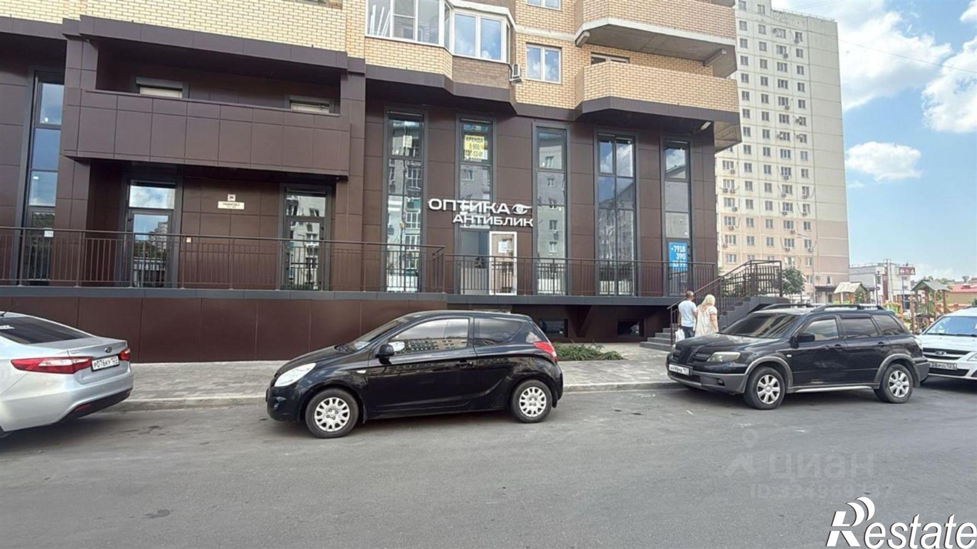 Купить торговое помещение за 15 500 000 рублей на Черкасская улица, 79