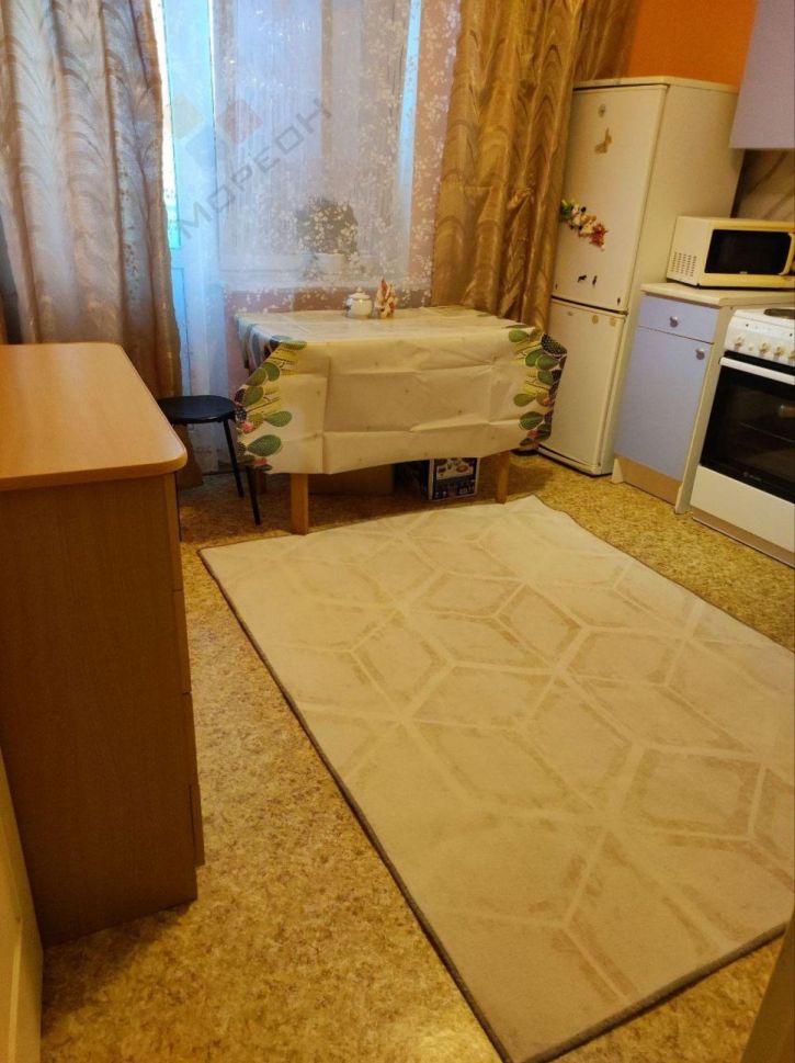 1-комн квартира Монтажников ул, 5