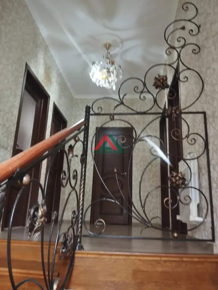 Коттедж/дом Малиновая улица, д.353