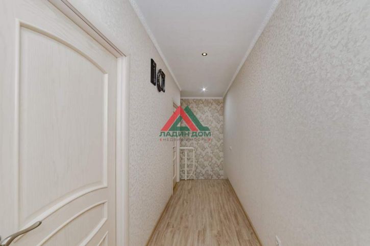 3-комн квартира им. Ивана Рослого улица, д.18