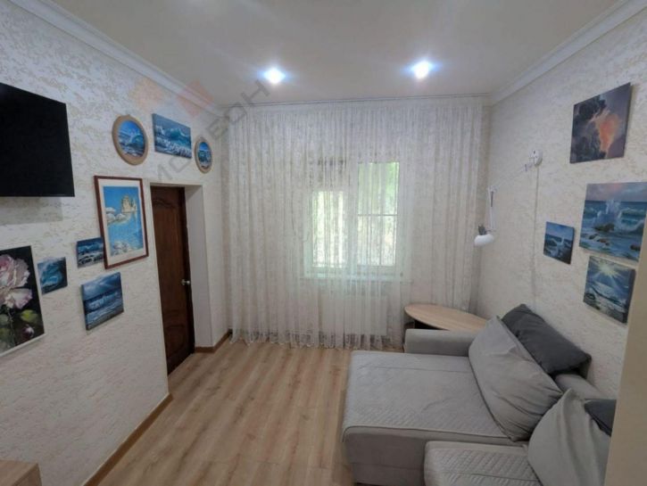 3-комн квартира Уральская ул, 172