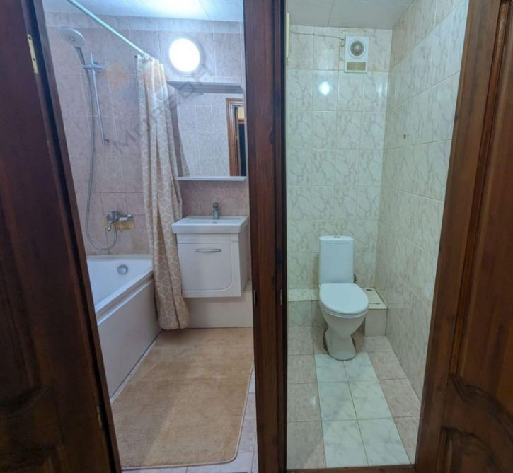 3-комн квартира Уральская ул, 172