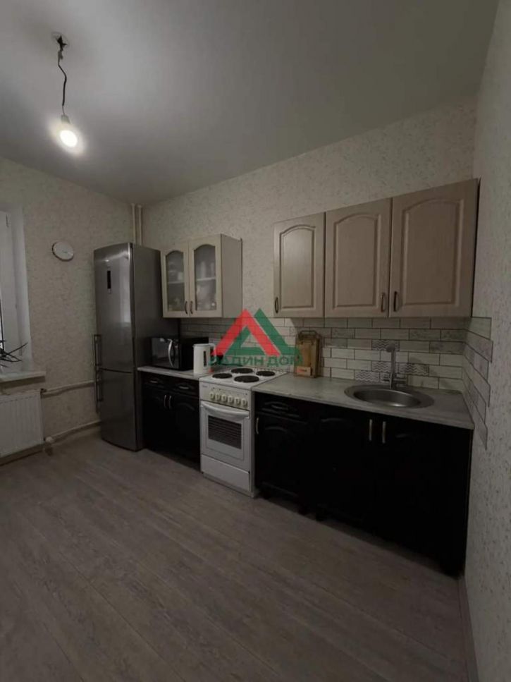 2-комн квартира им. Героя Аверкиева А.А. улица, д.15