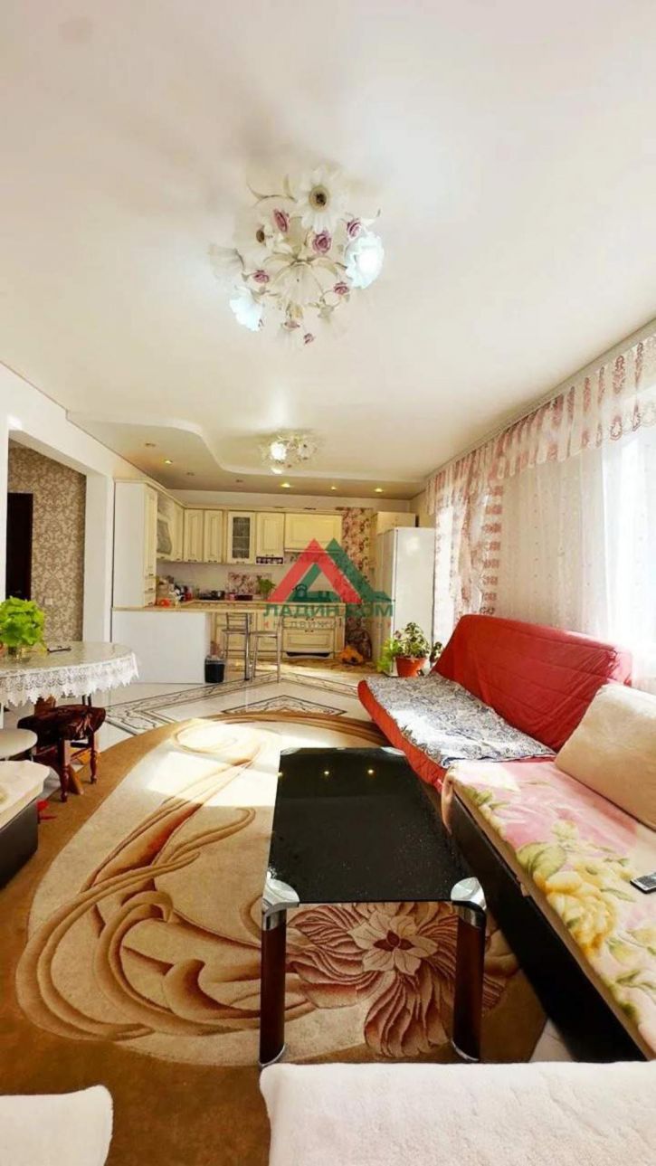 Коттедж/дом Малиновая улица, д.353