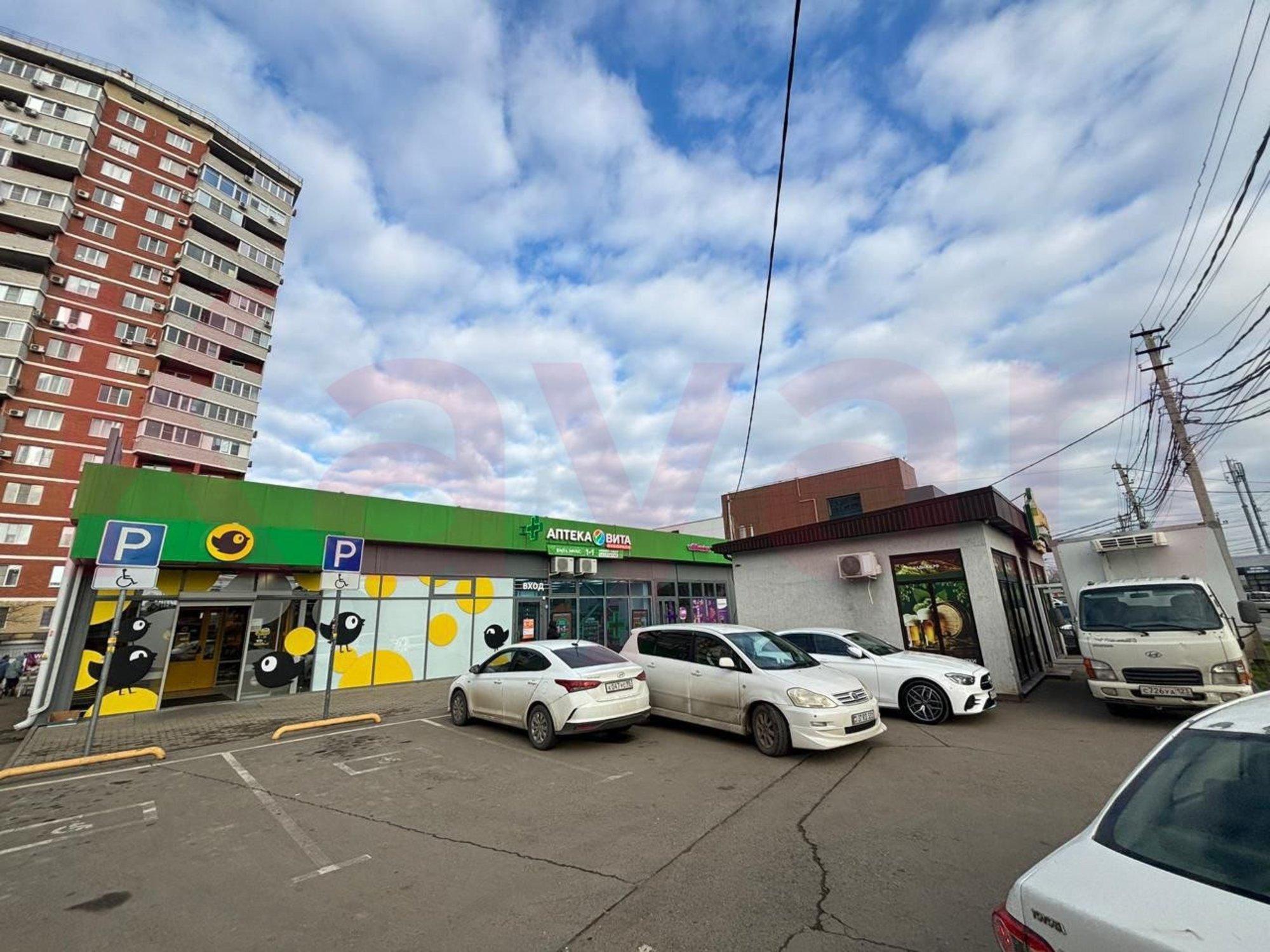 Купить торговое помещение за 65 000 000 рублей на Ленинский пер.