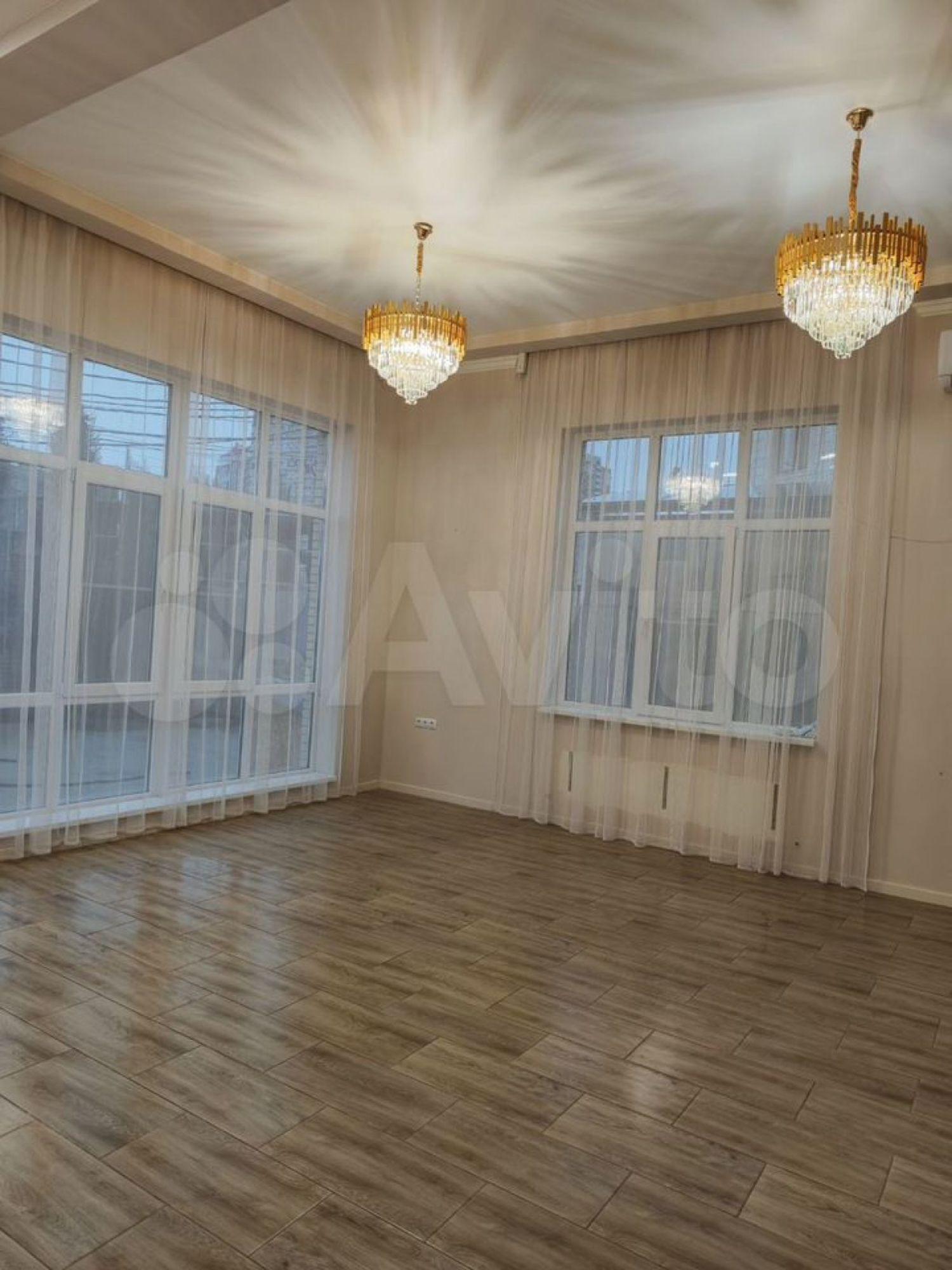 Купить дачу, дом, коттедж за 19 000 000 рублей на Крупской ул, 1