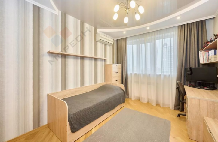 4-комн квартира Дальняя ул, 39/3