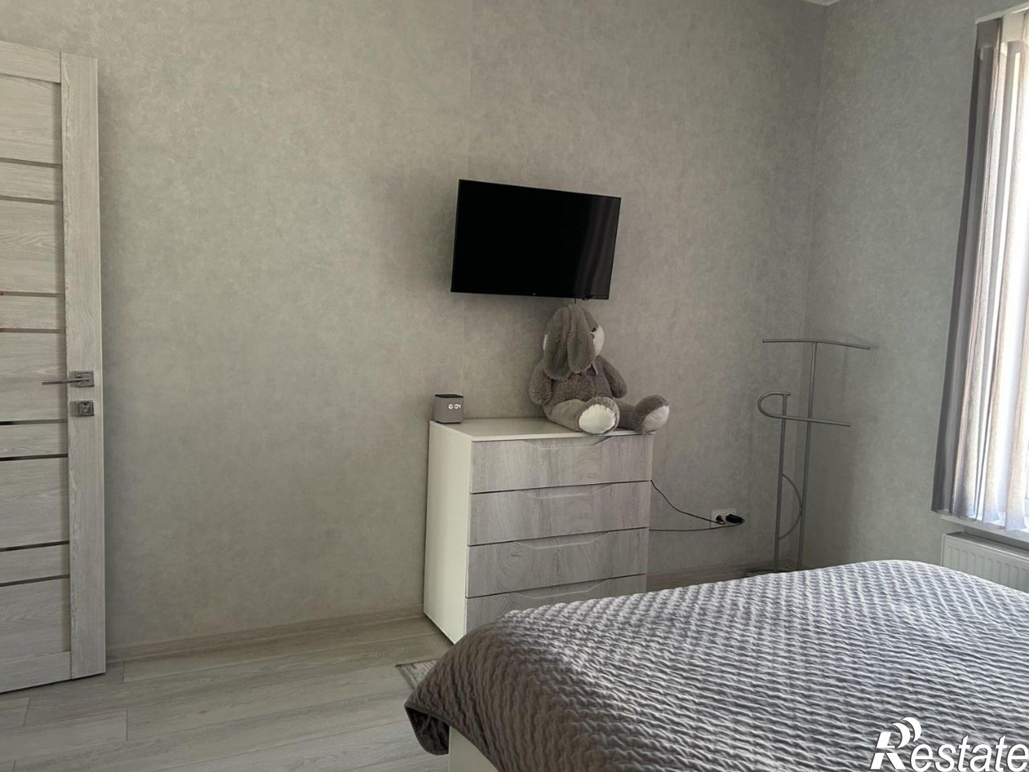Купить дачу, дом, коттедж за 13 000 000 рублей на ул Клубничная