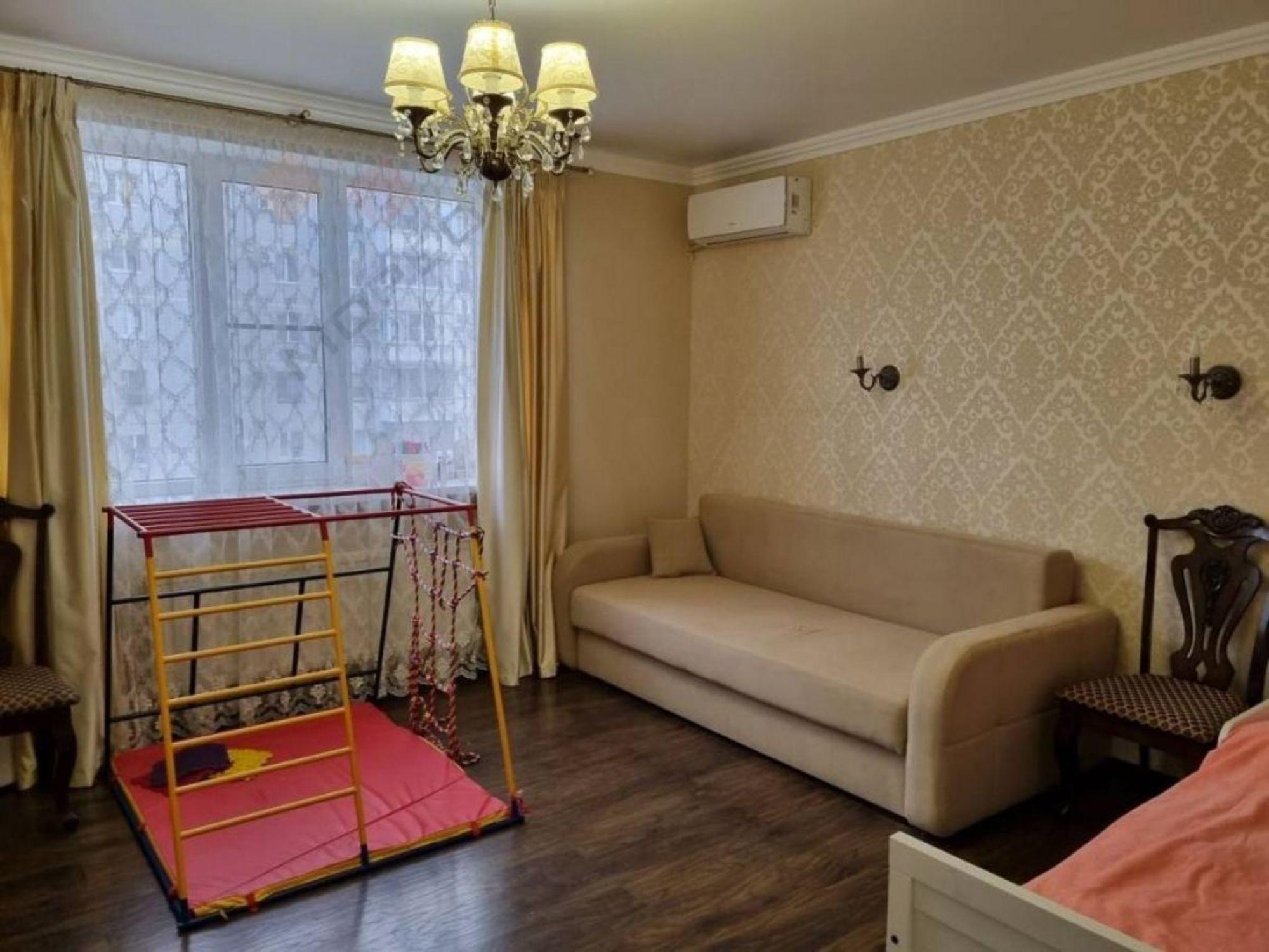 Купить квартиру за 12 900 000 рублей на Думенко ул, 21