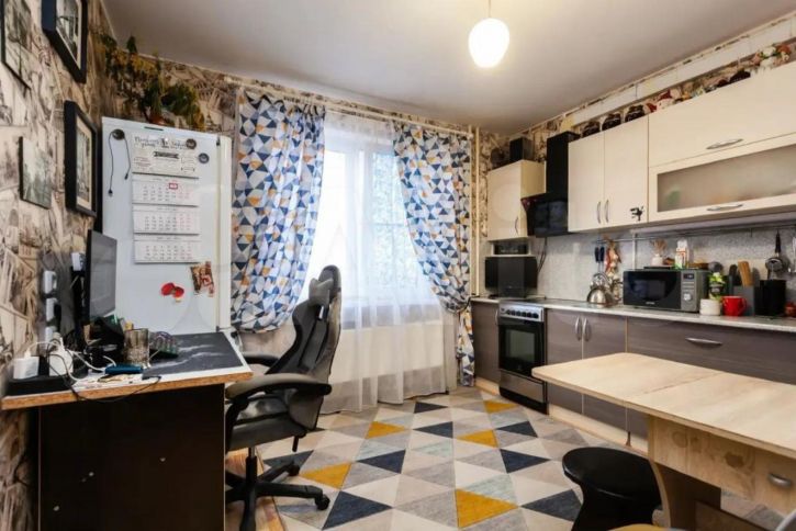 2-комн квартира Димитрова ул, 3/2