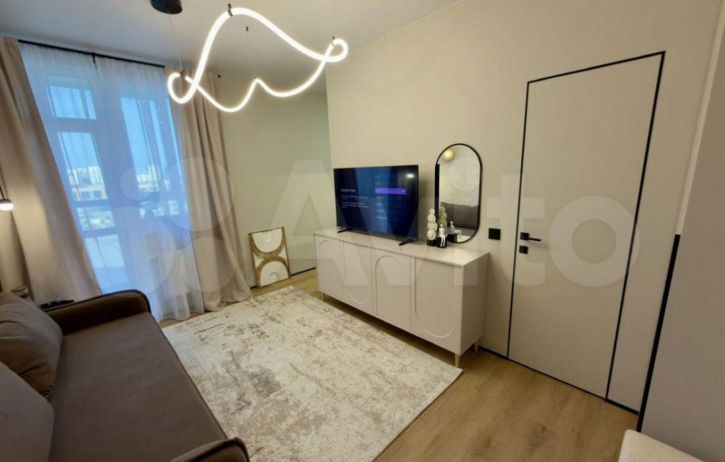 1-комн квартира Карпатская ул, 5