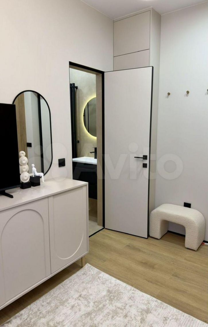1-комн квартира Карпатская ул, 5