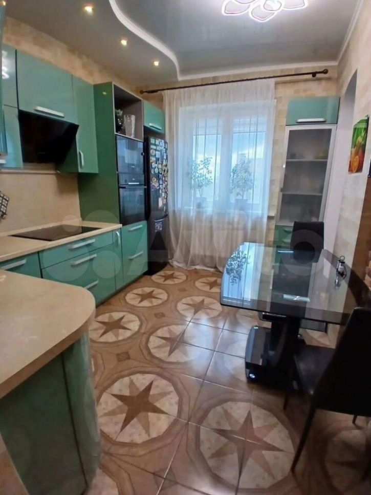3-комн квартира Казбекская ул, 15