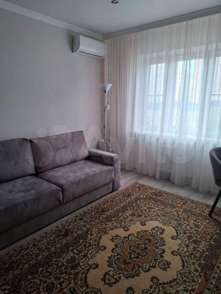 1-комн квартира Героя Георгия Бочарникова ул, 8
