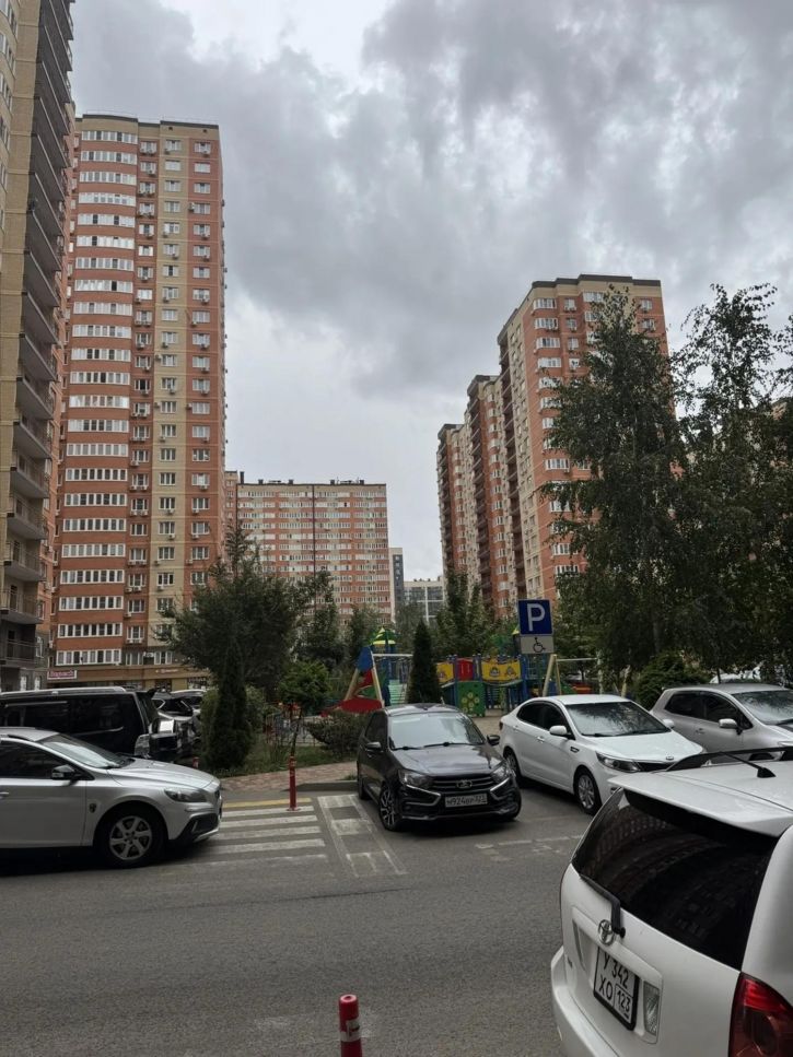 Студия Боспорская улица, 2