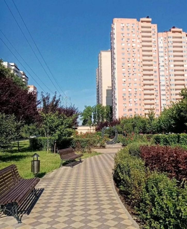 3-комн квартира Домбайская улица, 57
