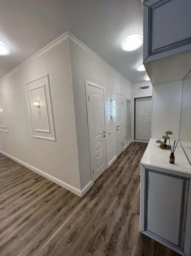 3-комн квартира Домбайская улица, 57