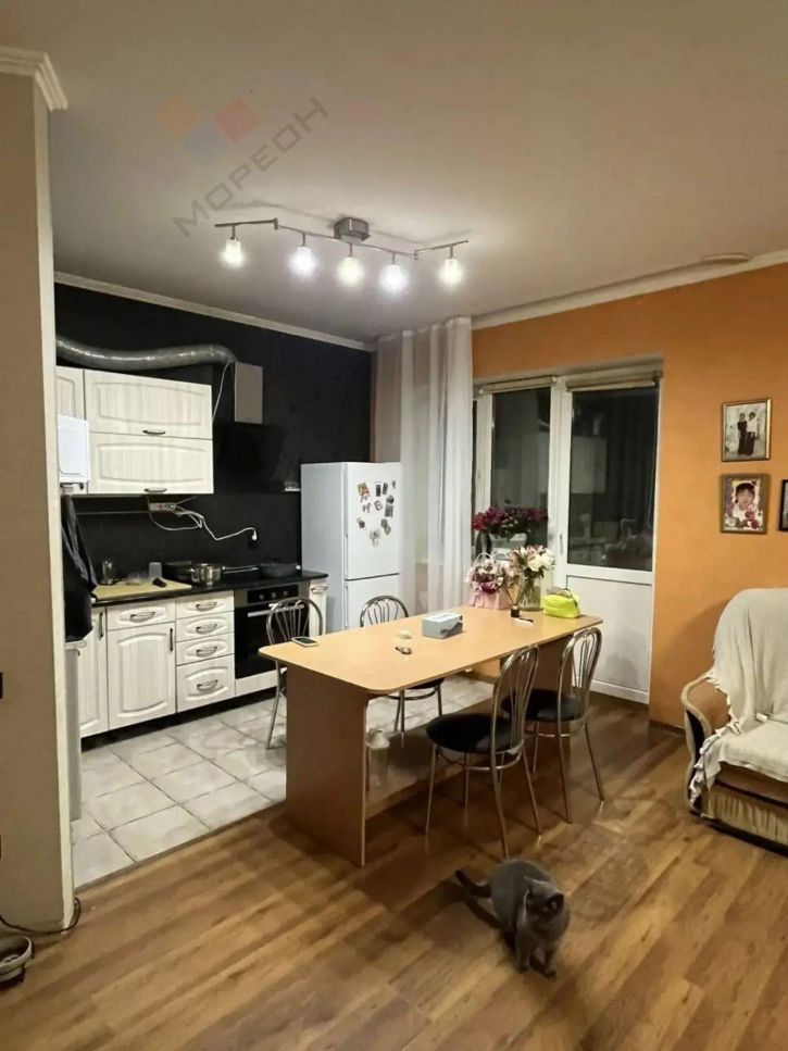 3-комн квартира Ангарская ул, 3