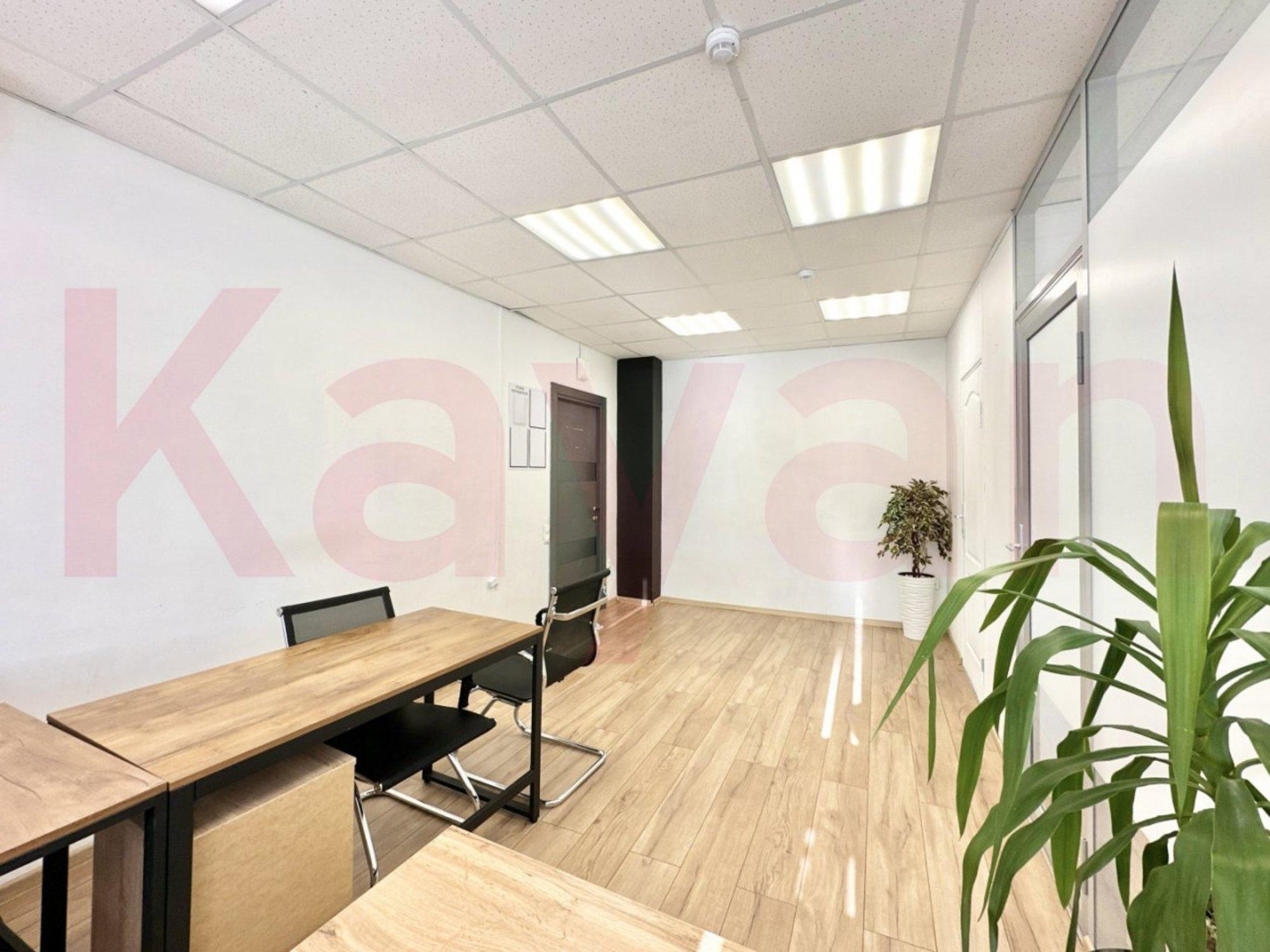 Купить офис, помещение под офис за 28 965 000 рублей на Красная ул.