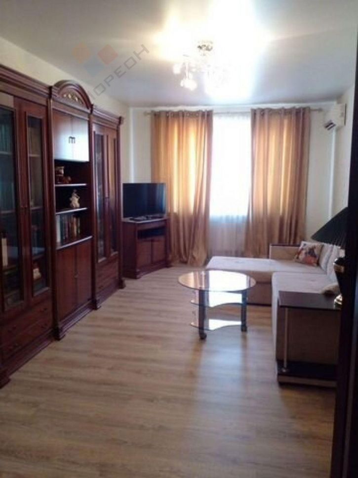 2-комн квартира Казбекская ул, 3