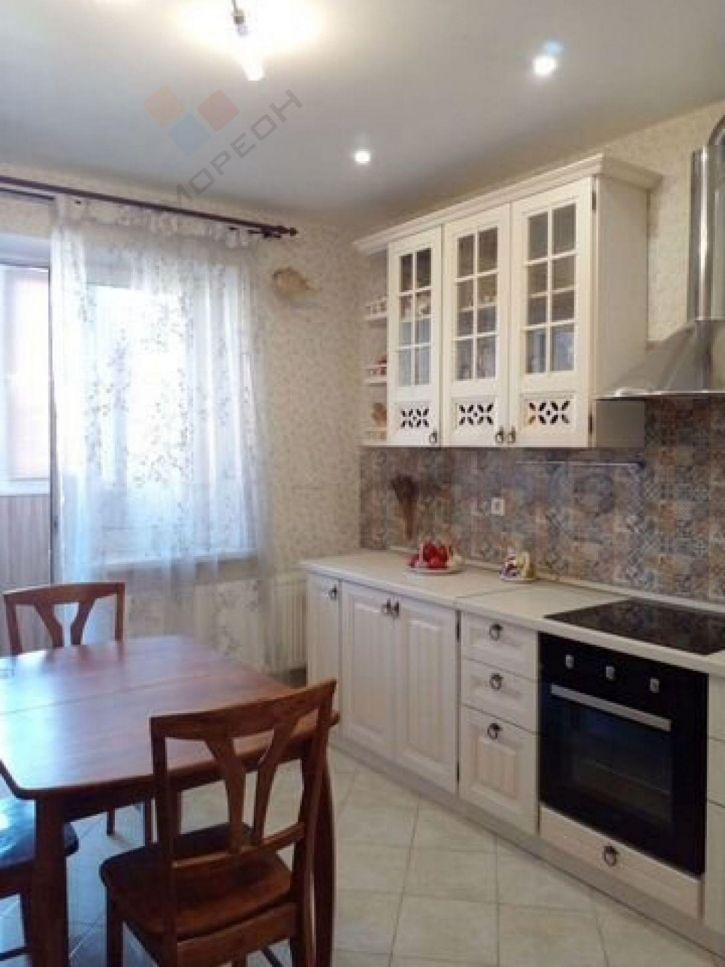 2-комн квартира Казбекская ул, 3