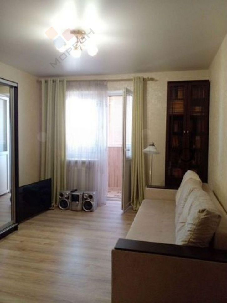 2-комн квартира Казбекская ул, 3