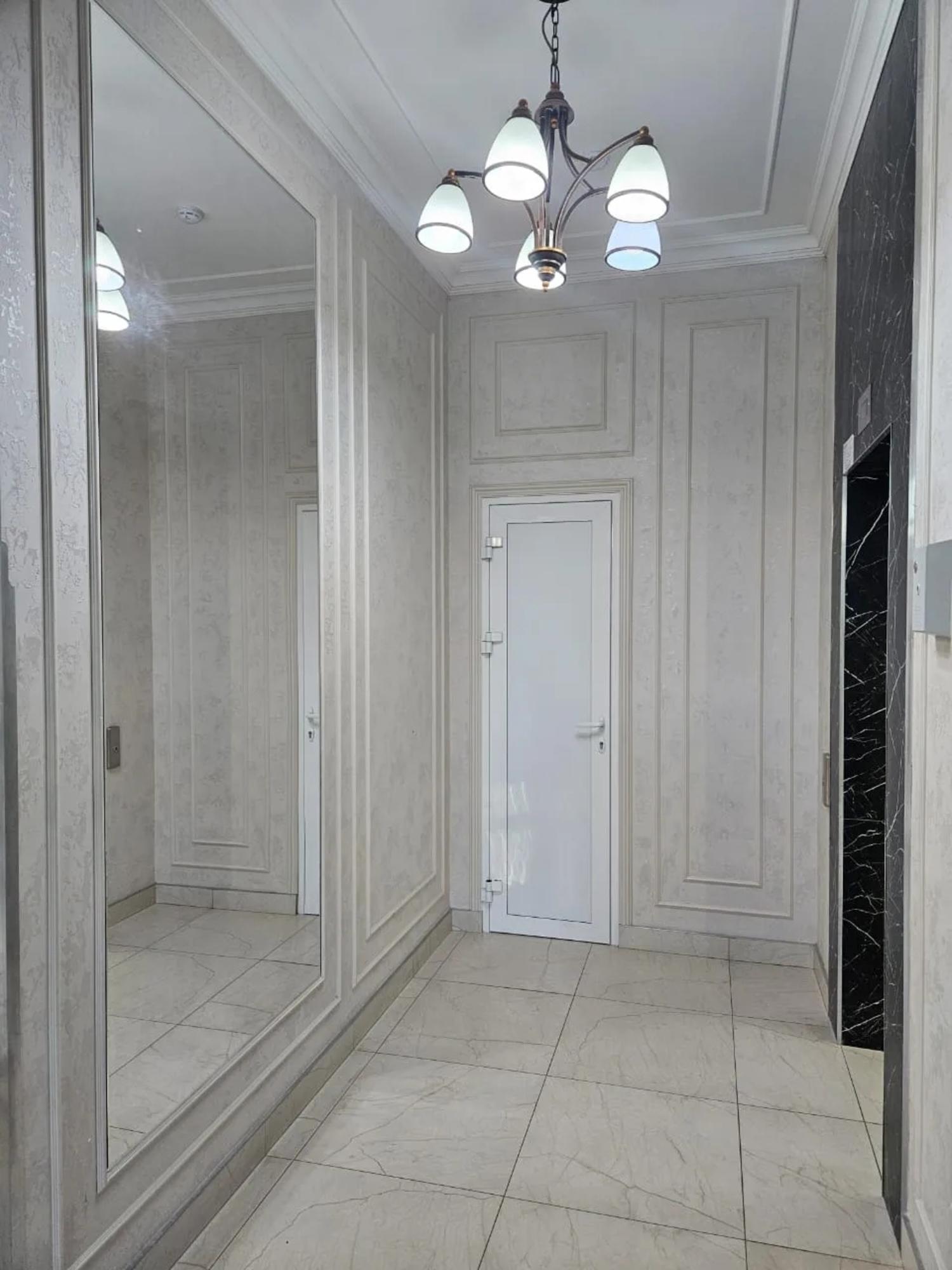 Купить квартиру за 10 500 000 рублей на 8