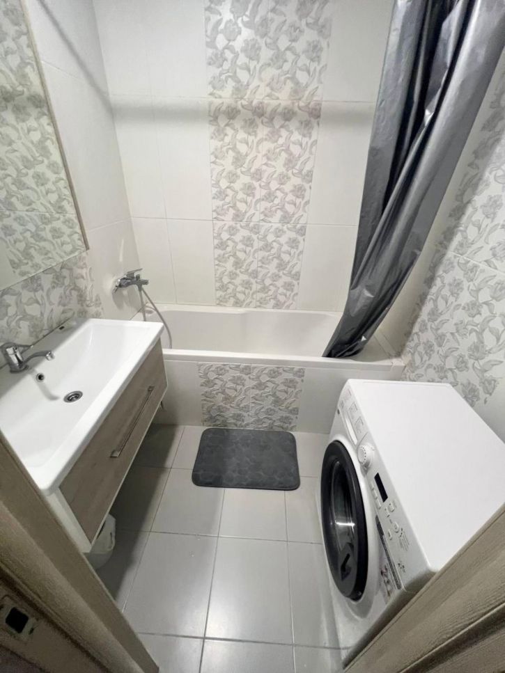2-комн квартира улица им. Героя Яцкова И.В., 9к3