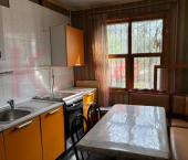 3-комн, 63кв м, этаж 2/5 Московская ул.