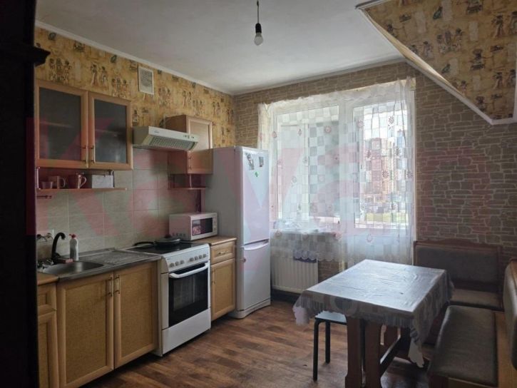 1-комн квартира Весенняя ул.