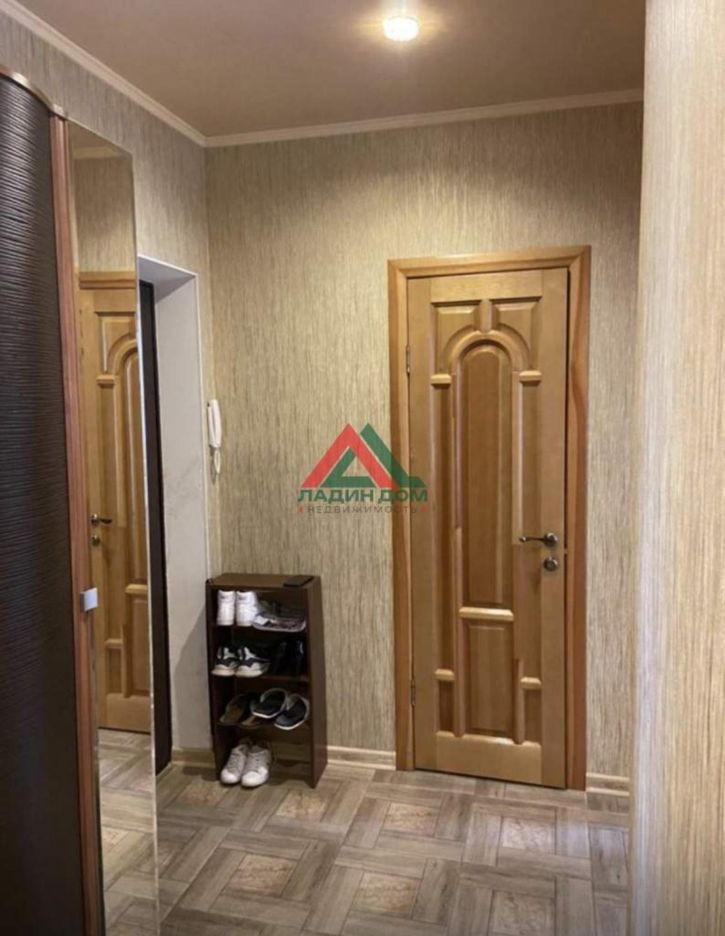 2-комн квартира им. Комарова В.М. улица, д.21/1к7