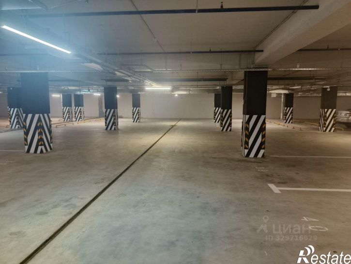 Гараж/парковка ул им. Анны Ахматовой