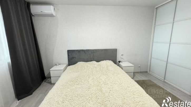 2-комн квартира ул им. лётчика Позднякова, 2 1,  д. 2 1,  к. 1