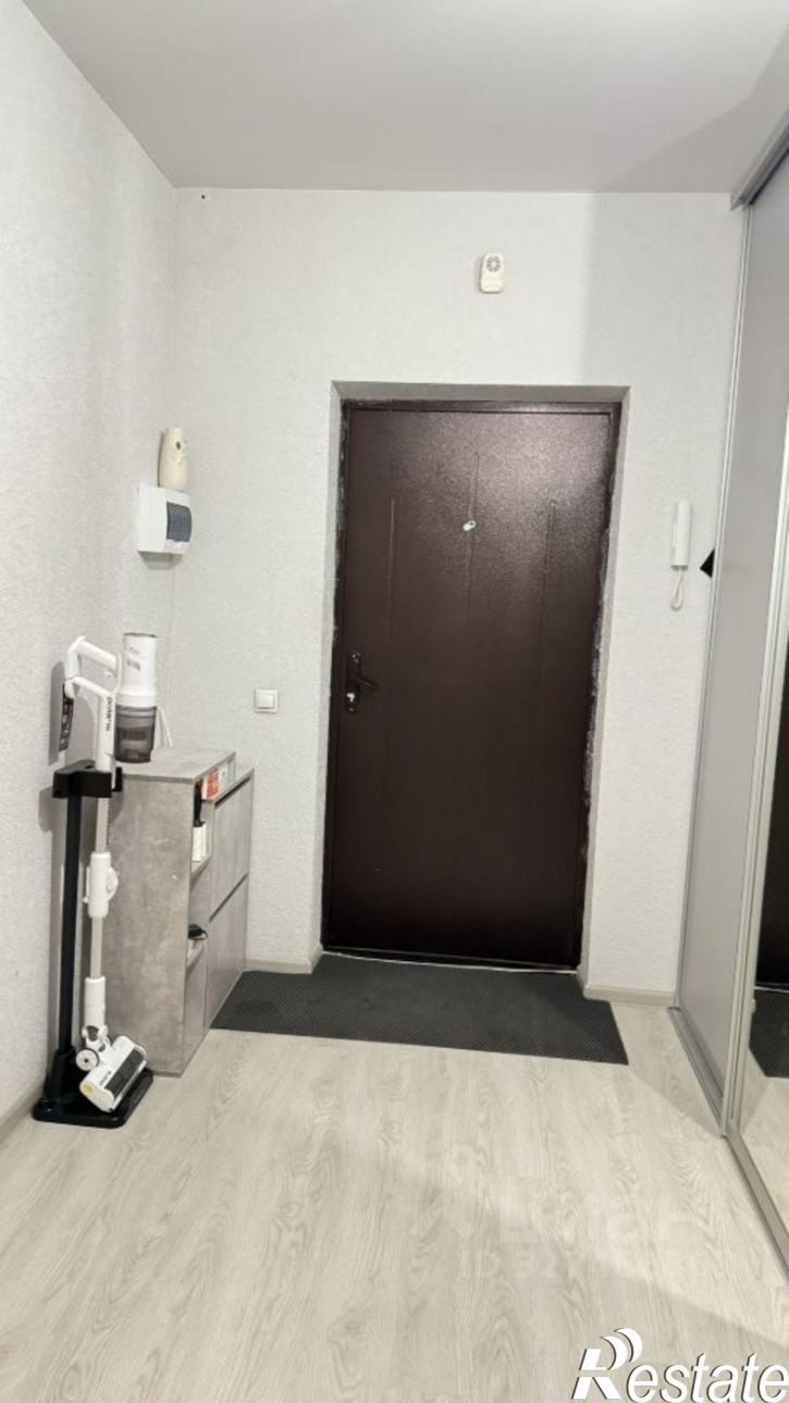 2-комн квартира ул им. лётчика Позднякова, 2 1,  д. 2 1,  к. 1