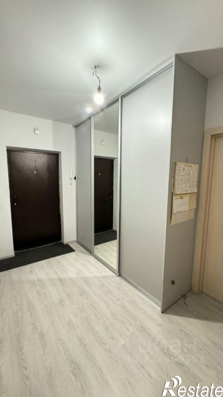2-комн квартира ул им. лётчика Позднякова, 2 1,  д. 2 1,  к. 1