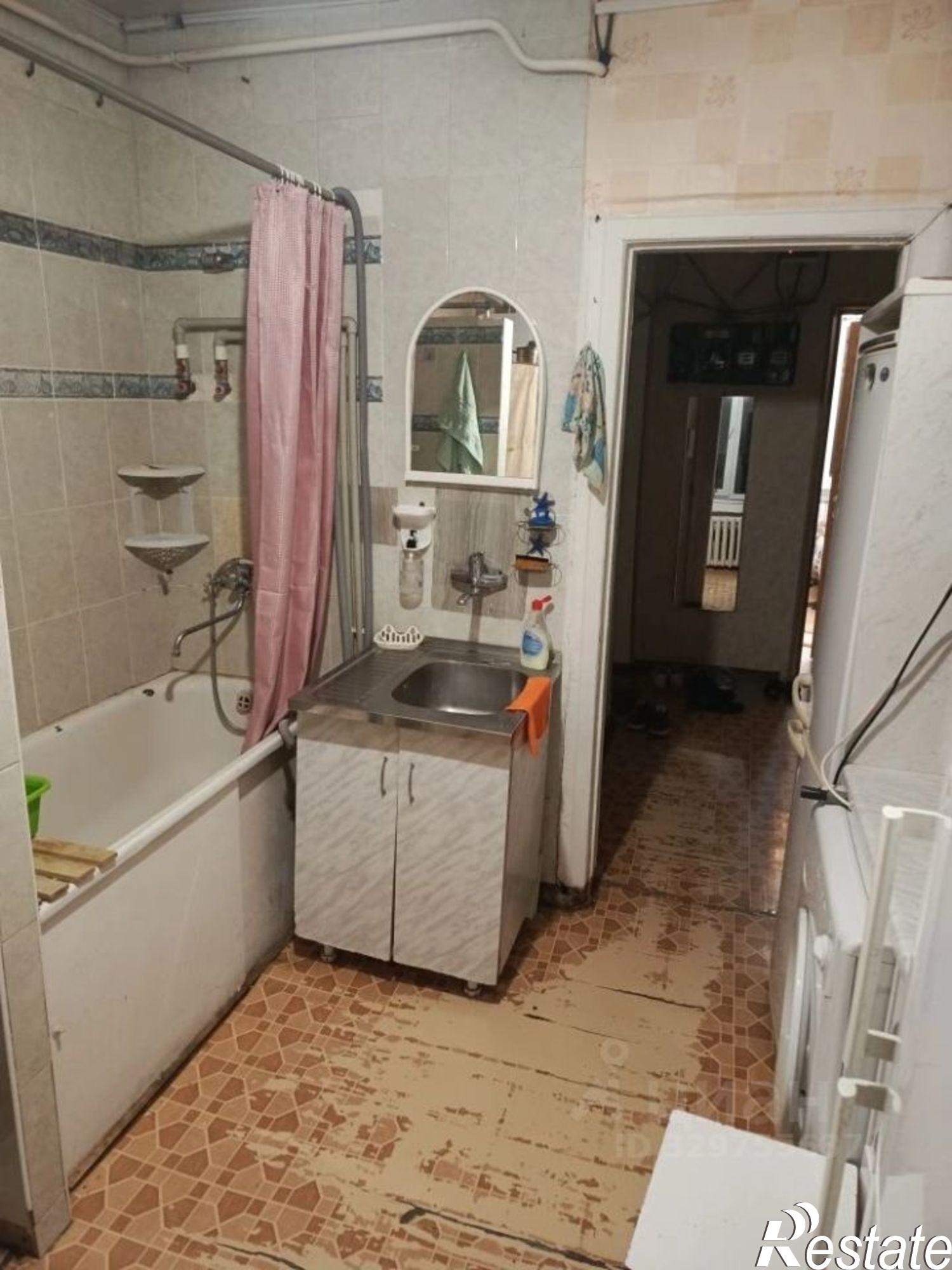 Купить комнату за 2 650 000 рублей на ул им. Кирова, 39