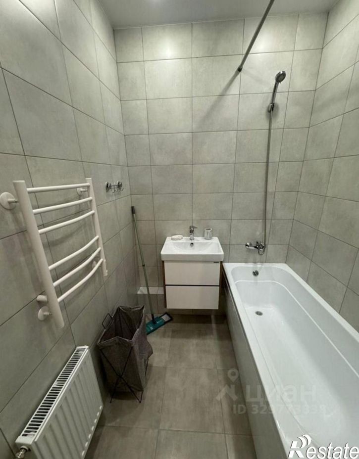 2-комн квартира улица Героя Георгия Бочарникова, 4к2,  д. 4к2