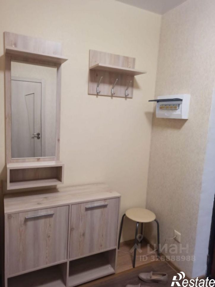1-комн квартира улица Западный Обход, 42 к8,  д. 42 к8