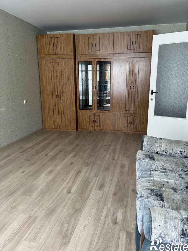 2-комн квартира проспект Чекистов, 40,  д. 40